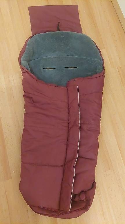 Schlafsäcke: Kuscheliger Fusssack – Gebraucht aus Horgen von Anoiseli