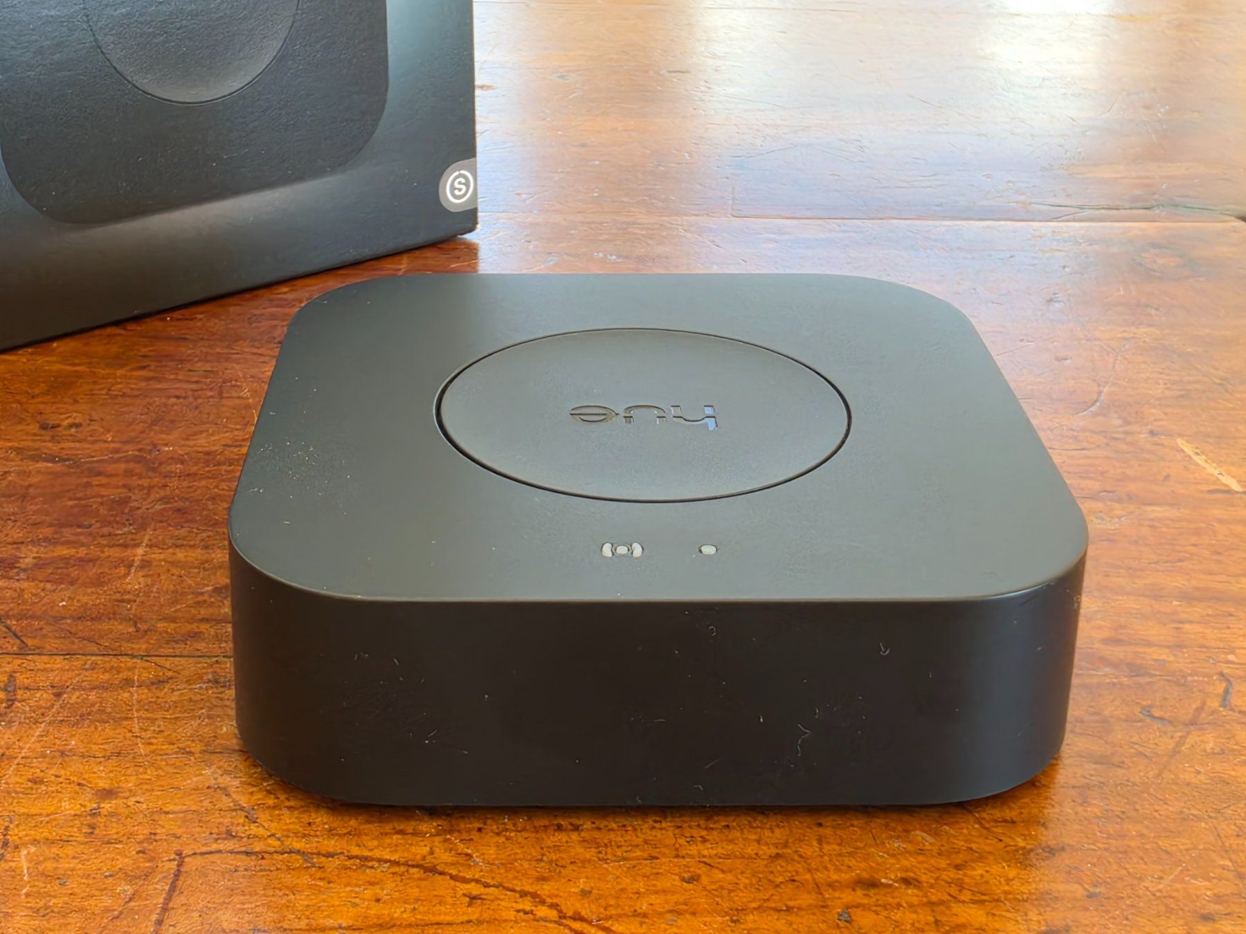 Philips Hub & Switch: Philips Hue Bridge Pro mit Garantie – Usato da Baden venduto da agglo1 2