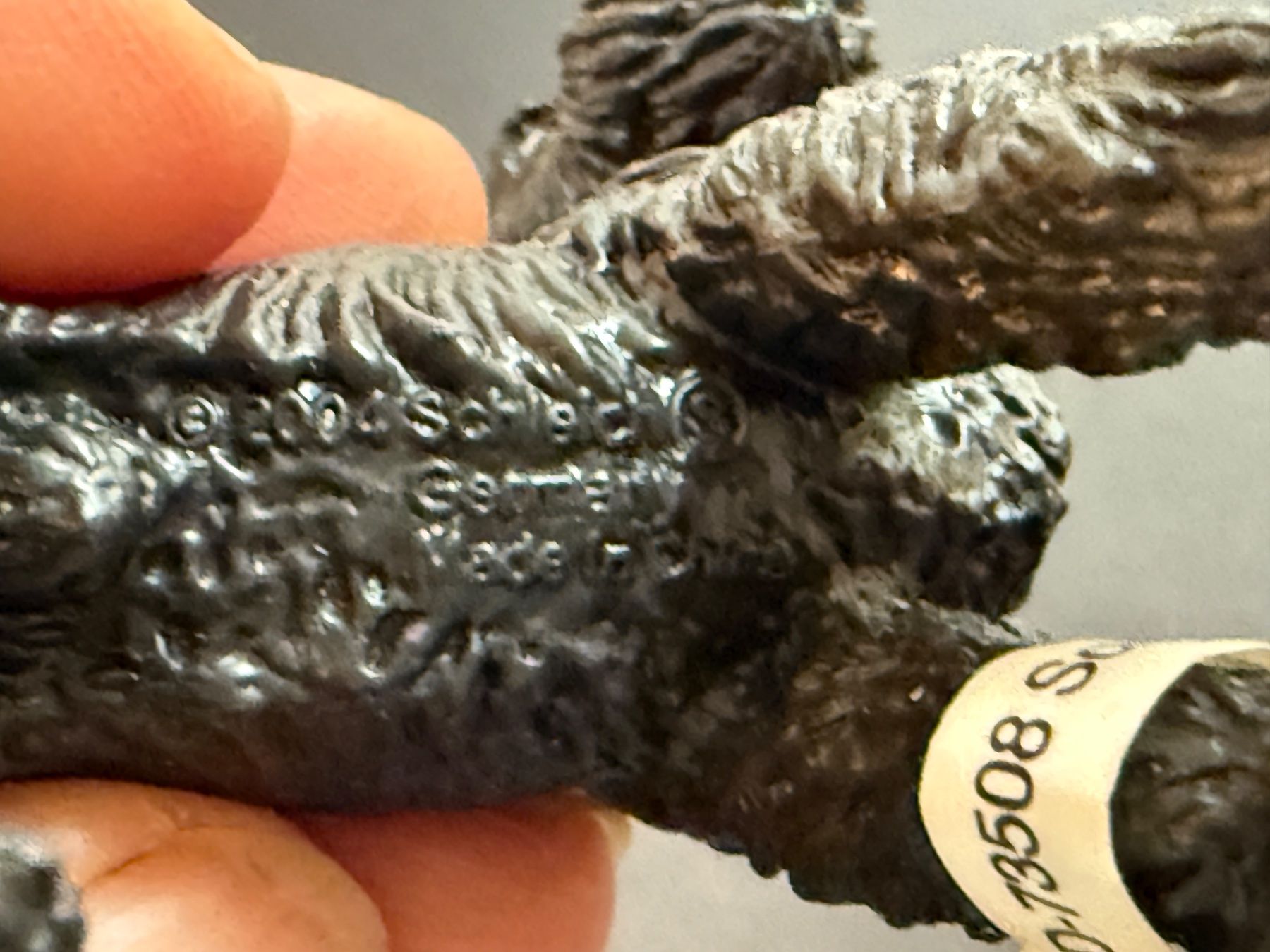 Schleich Statuette: SCHLEICH 16337 Riesenschnauzer Hund – Usato da Ennetbaden venduto da mapa05 4