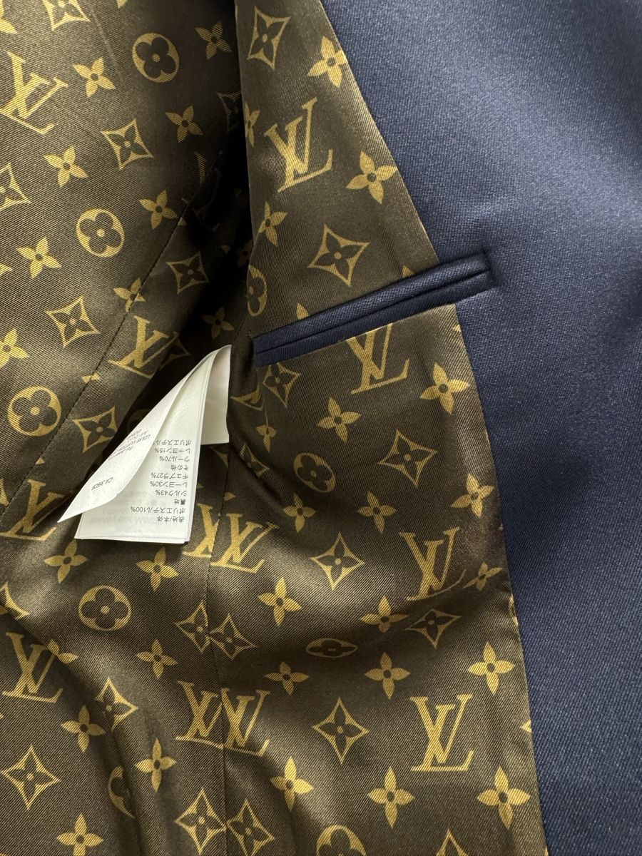 Louis Vuitton Vestes: Louis Vuitton jacket, 38 IT navy blue, NEW – Neuf (Voir description) à Thonex par Lux_brands01 4
