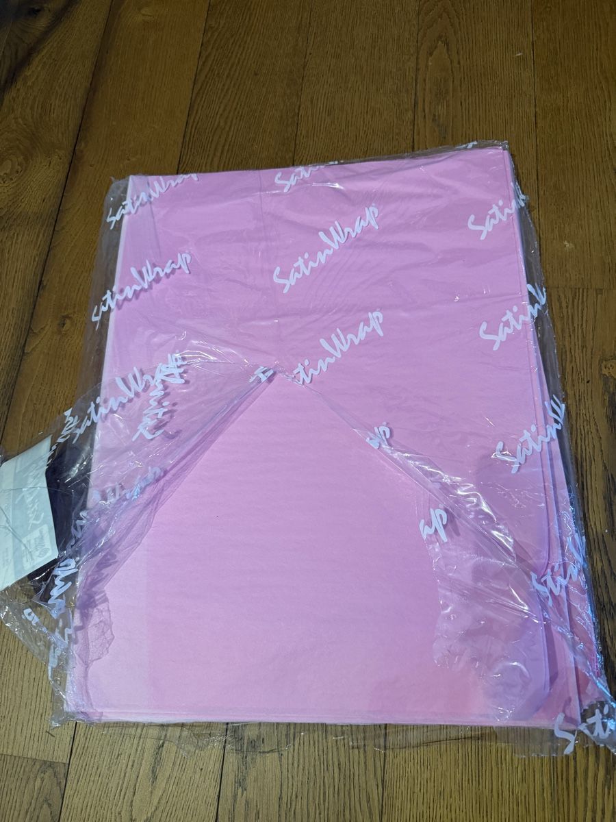 Papiere: SatinWrap Seidenpapier hellrosa 50x75 cm – Gebraucht aus Bassersdorf von Sandy456 1