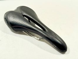 Selle Italia Leder Sattel CARBON FIBRE 222g / 2607