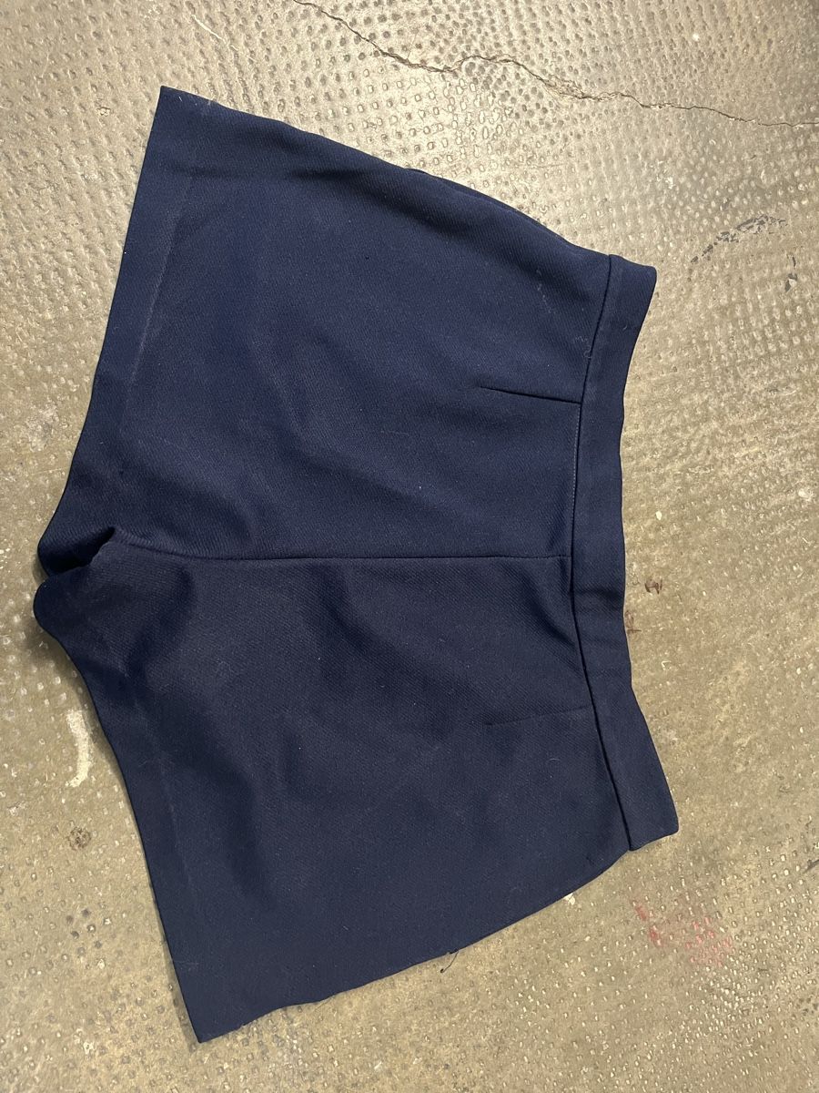 Lacoste Pantaloni: Vintage Lacoste Shorts - Size 5  – Usato da Lausanne venduto da Danash 4