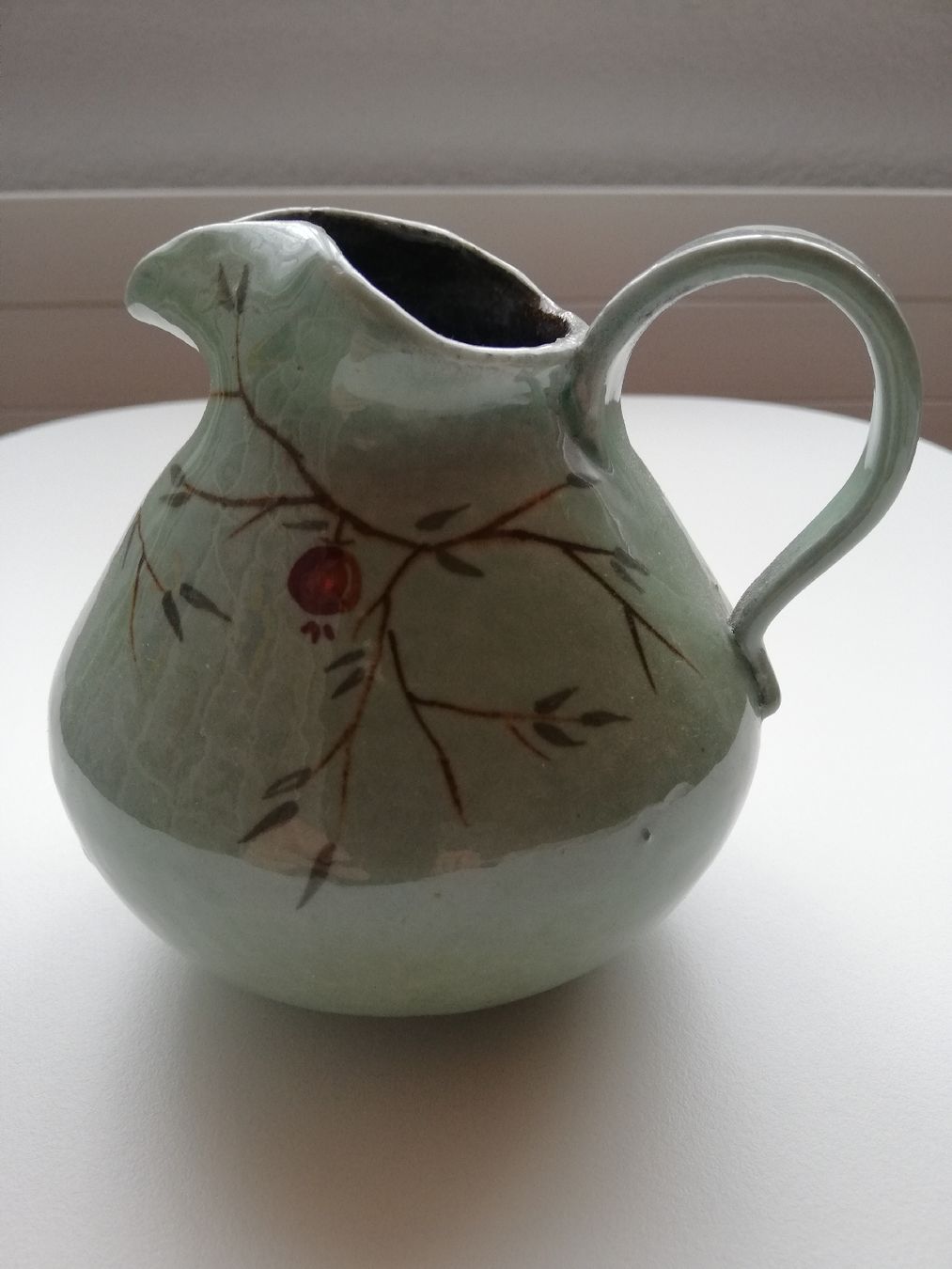 Caraffe: Keramik-Krug mit Granatapfelmotiv – Nuovo (secondo la descrizione) da Zürich venduto da 25.1212_4.14