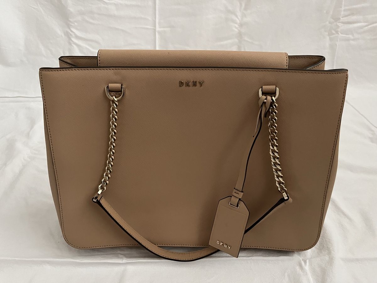 DKNY Sacs femmes: DKNY Handtasche – Neuf (Voir description) à Luzern par Hub17