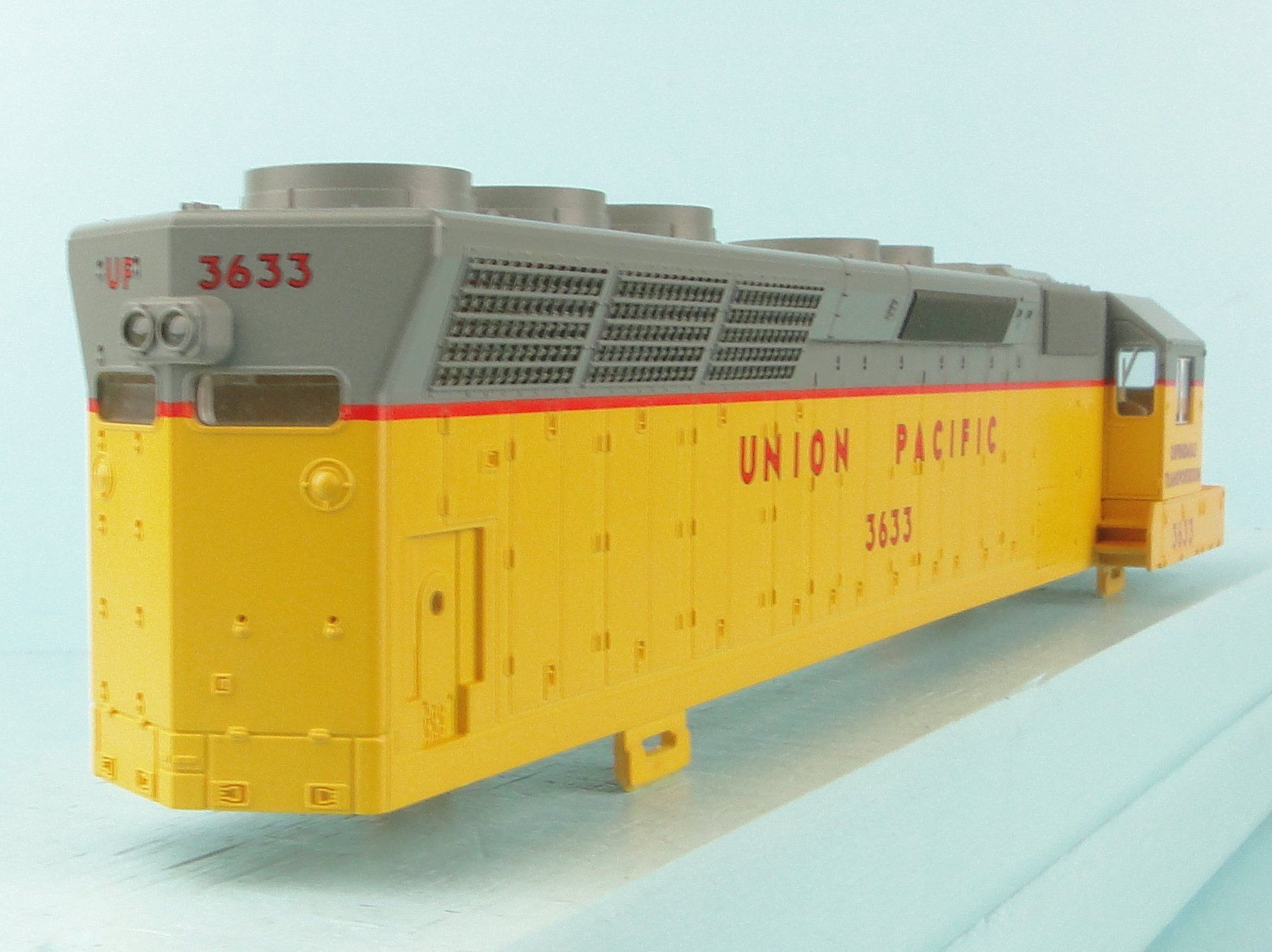 Kato Modellini di ferrovie: Kato SD45 Gehäuse – Usato da Bülach venduto da cann11 3