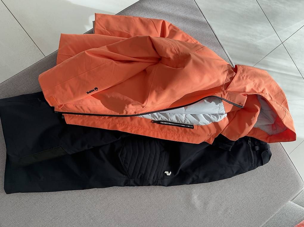 Peak Performance Completi: Tuta da sci misura 150/ Peak Performance – Usato da Claro venduto da piccola81