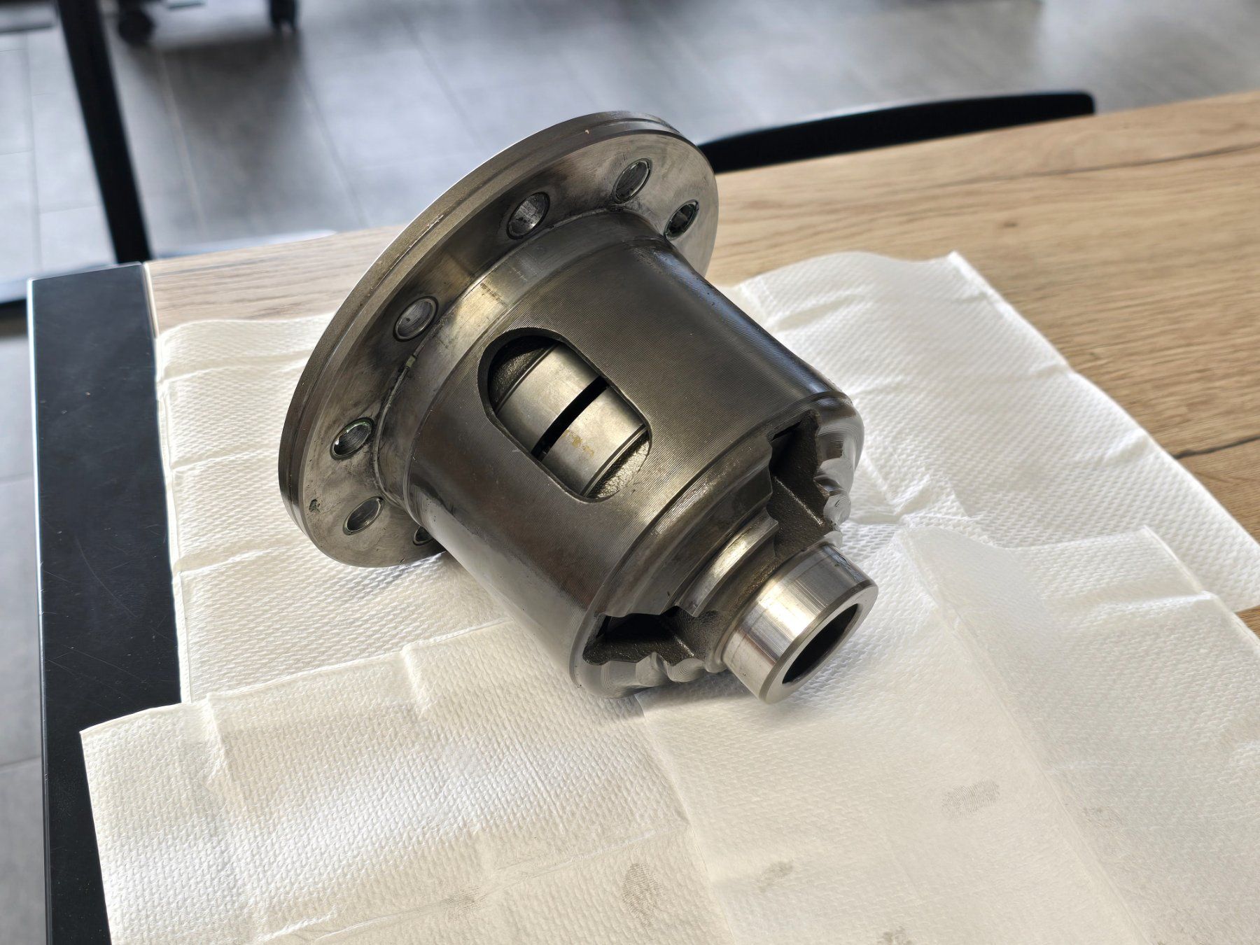 BMW Toutes les pièces auto: BMW 40% LSD Differentialsperre 188 E36 / E30 – D'occasion à Grüsch par Takon