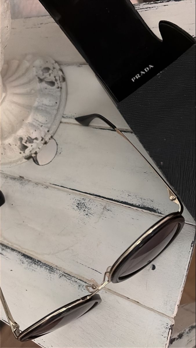 Prada Brillen & Gläser: Prada Sonnenbrille Vintage – Gebraucht aus Schönenberg ZH von Pfupfli1 5