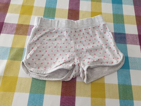 Mädchen Shorts - Freizeithose - gepunktet - 86