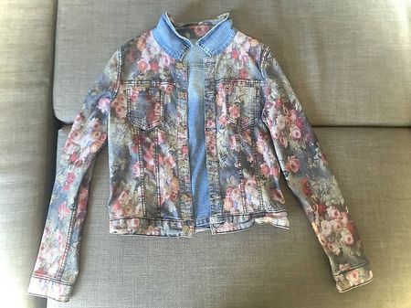 Wende-Jeansjacke mit Blumen, Gr. 38-40