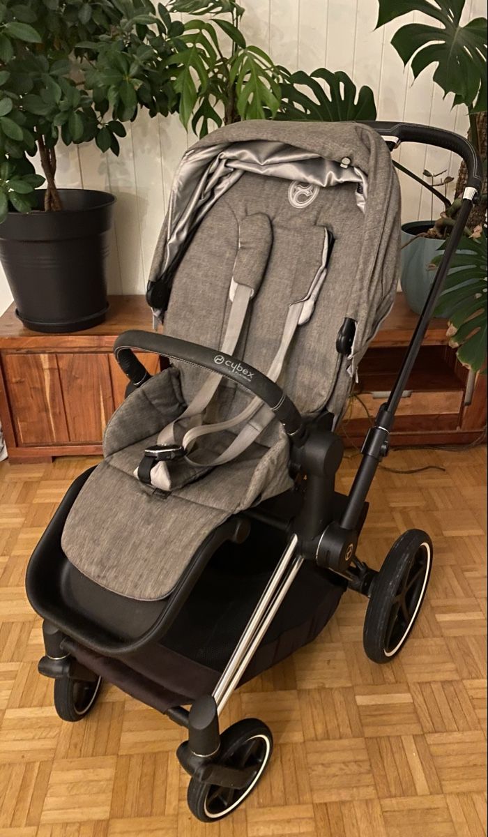 Cybex Kinderwagen: Cybex Priam Platinum Komplett-Set mit Babyschale – Gebraucht aus Weesen von AlexZ.