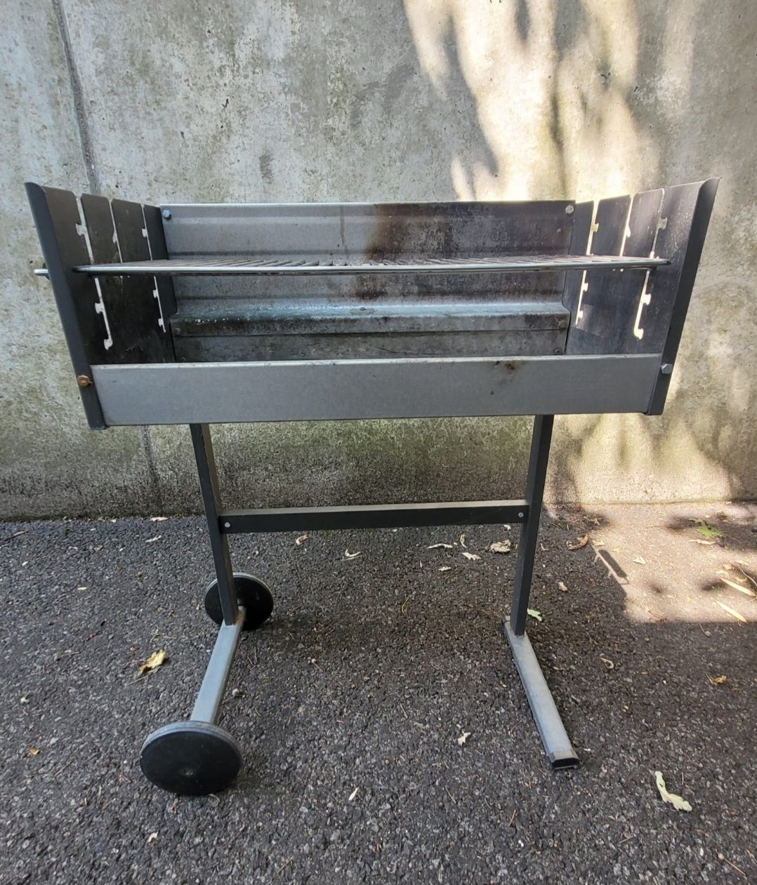 Grills: Dancook Holzkohle Grill, mit Abdeckung, rechteckig – Gebraucht aus Cham von ClaudineBB 1