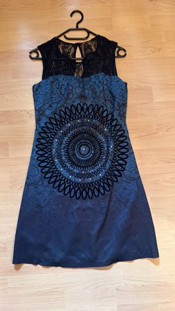 Robe desigual taille 38