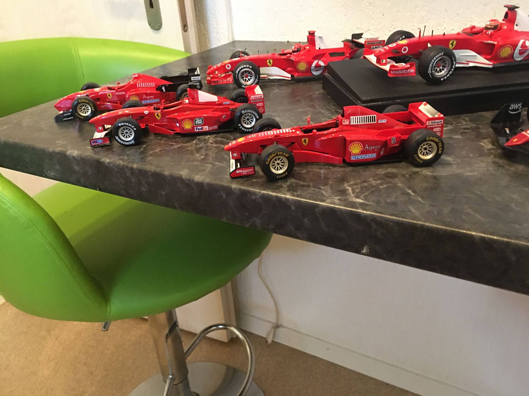 Modellini d'auto: Formel 1 Rennwagen 6 Stk. – Usato da Thun venduto da Charrly