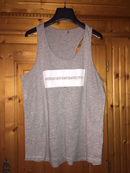Top: GYM TankTop - Grau - Grösse XL - Neuwertig – Nuovo (secondo la descrizione) da Buchs AG venduto da fischli610 1