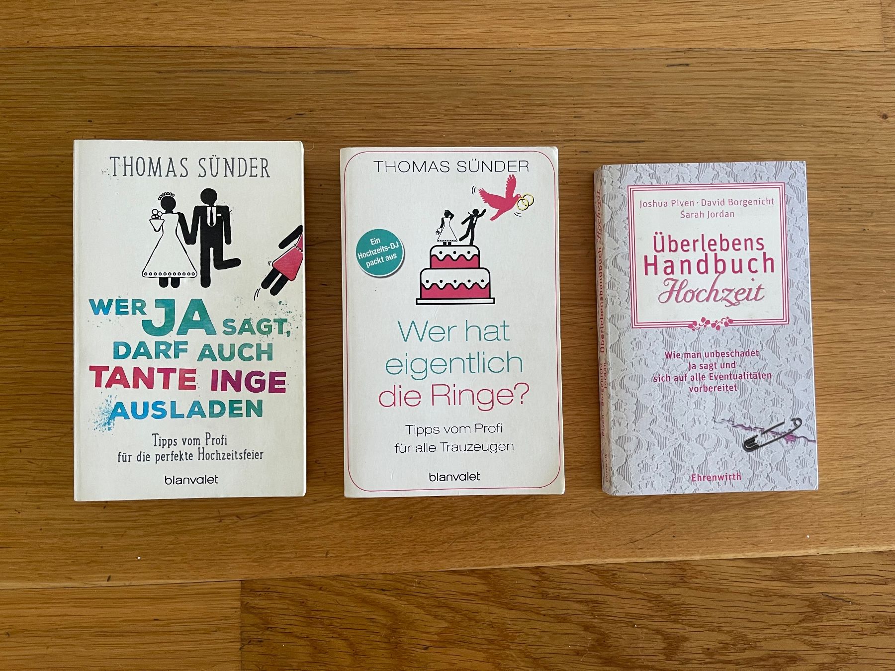 Bücher: 3 Hochzeitsplanungs-Bücher – Gebraucht aus Ehrendingen von lukassprung