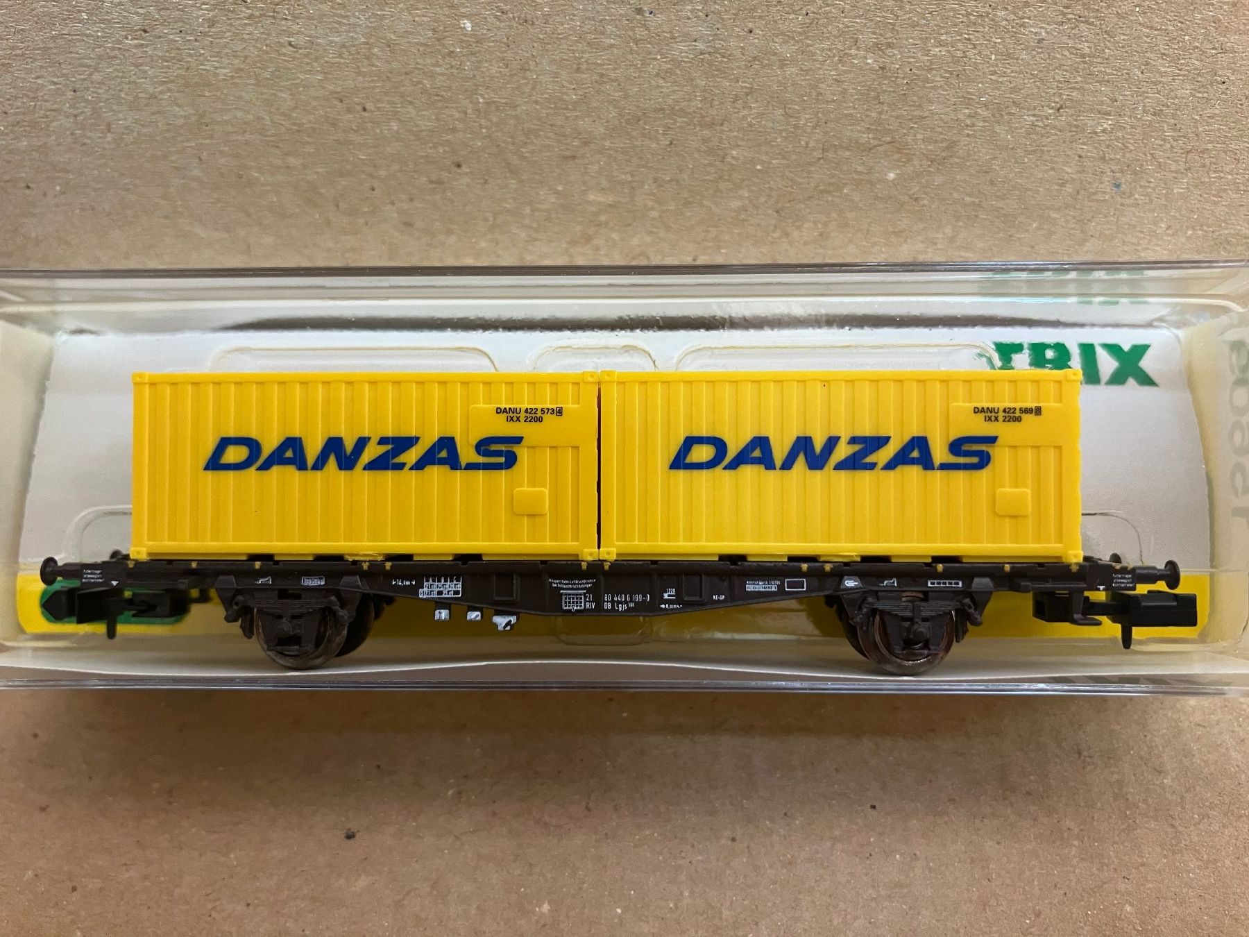 Trix Modellini di ferrovie: Minitrix 15609 2-achsiger Containertragwg. "DANZAS" DB/SBB – Nuovo (secondo la descrizione) da Neuendorf venduto da sitek071 3