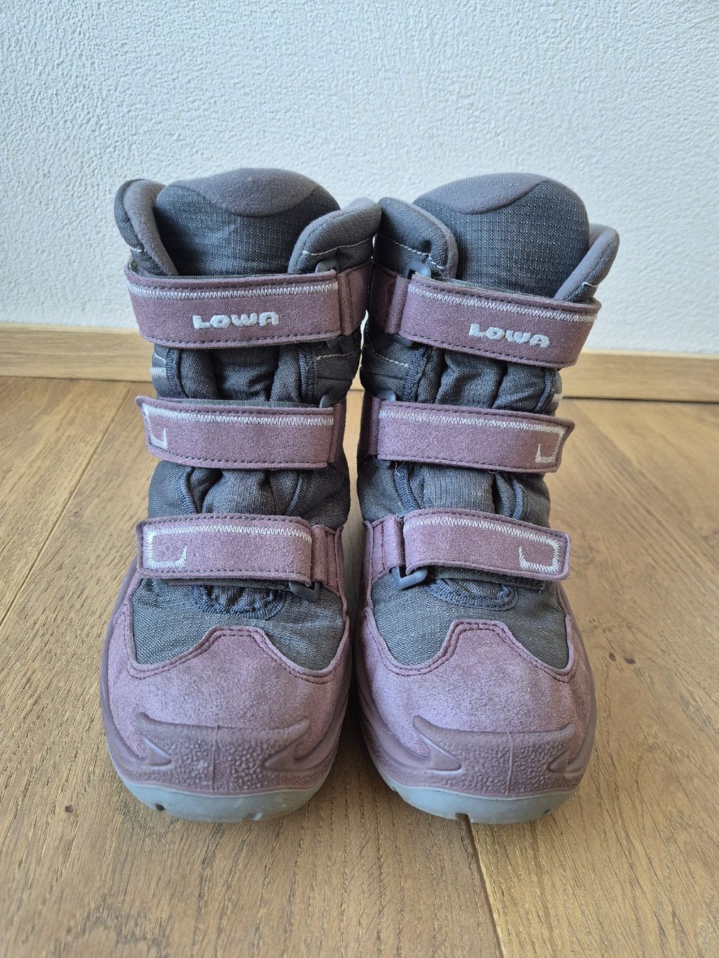 Lowa Chaussures garçon: Winterstiefel Lowa Milo Goretex 35 – D'occasion à Zizers par .sternli. 1