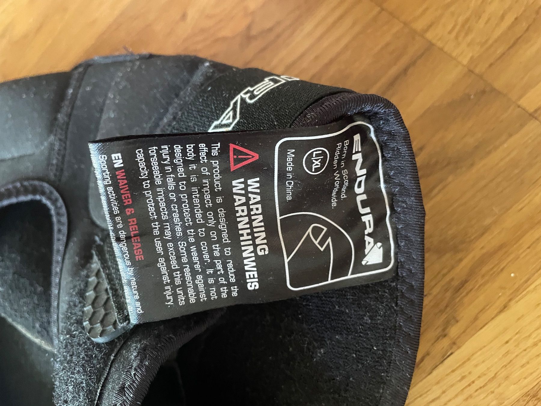 Endura Protezioni & Imbottiture: Endura SingleTrack Knieschoner/Ellenbogenschoner Set – Usato da Männedorf venduto da bluebird35 4