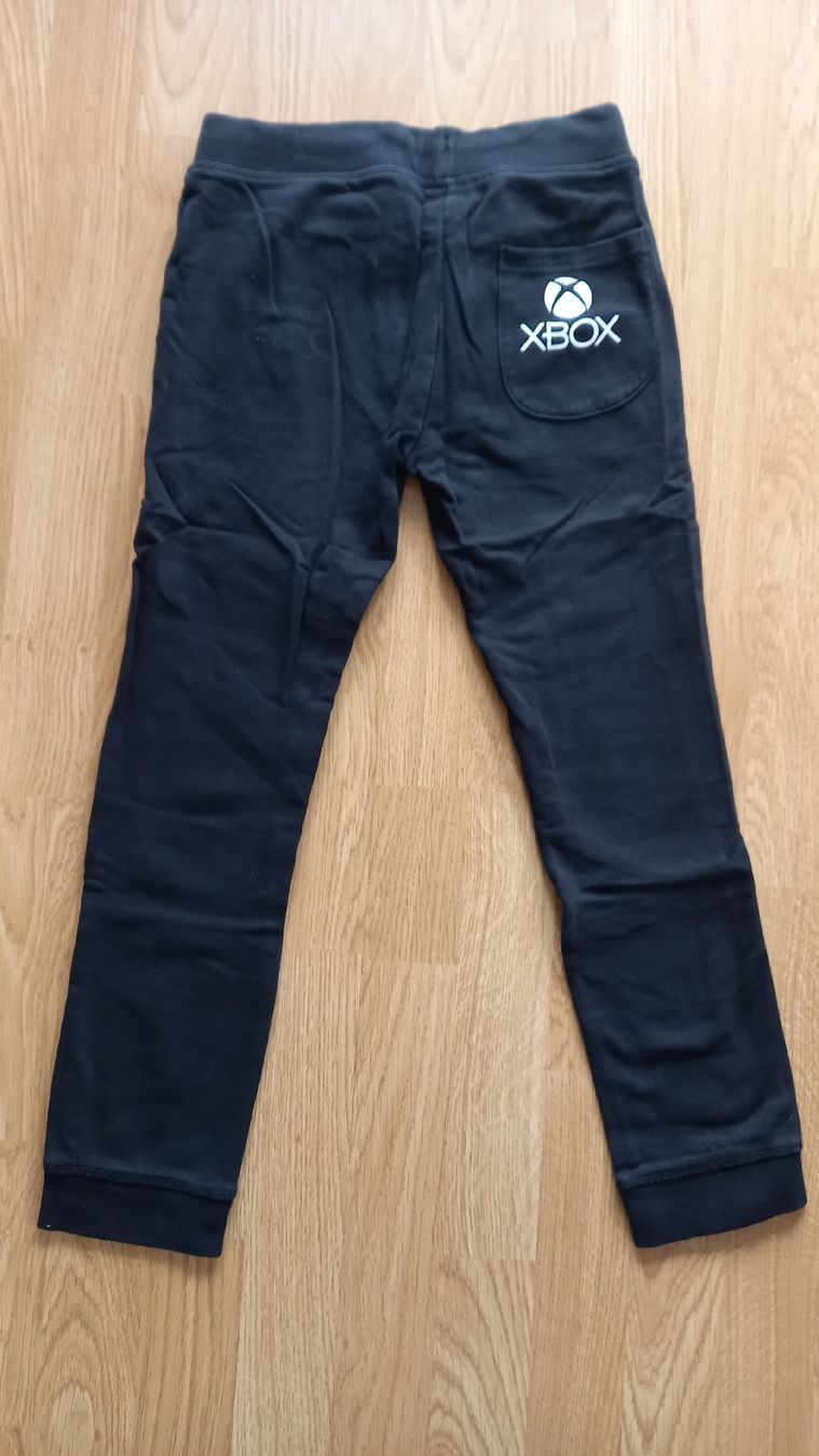 Nike Lotti & Set di vestiti: Nike Shirt + Trainerhose Gr 134 – Usato da Lützelflüh-Goldb venduto da Punktesammler 3