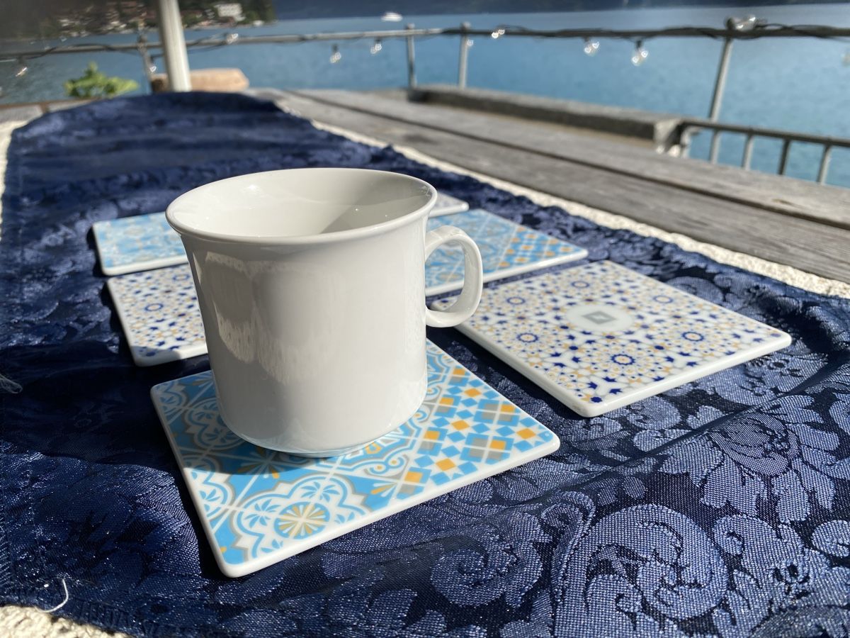 Nespresso Sottobicchieri: Nespresso Untersetzer 6er Set blau gemustert neu – Nuovo e nell'imballaggio originale da Merligen venduto da shalimar64 3