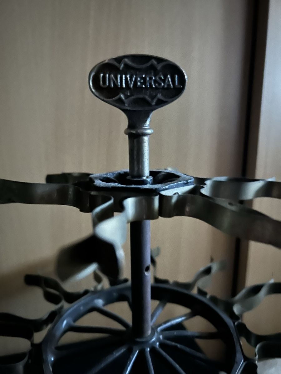 Vitrines: Antiker Büro Metall Stempelhalter – D'occasion à Weissbad par Usw63 1