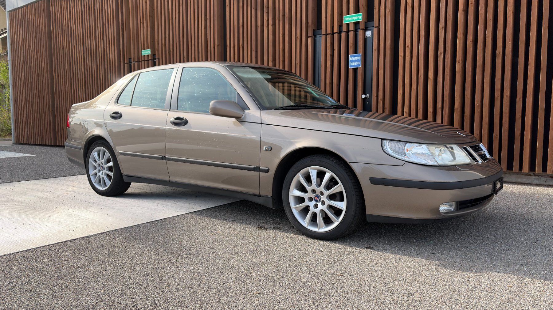 Saab Autos: Saab 2.0t Aut. El.Sitze – Gebraucht aus Rheinfelden von gth_wd5m