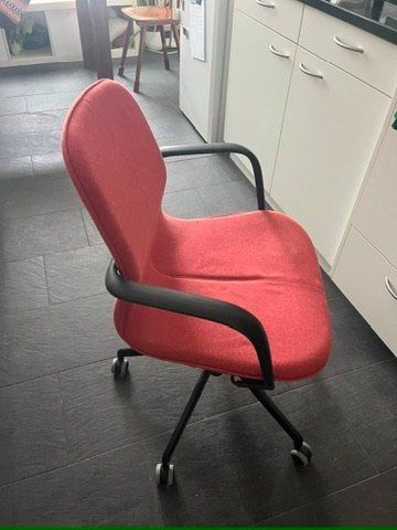 Chaises roulantes: Bürostuhl Ikea – D'occasion à Bern par yessicayessic 1