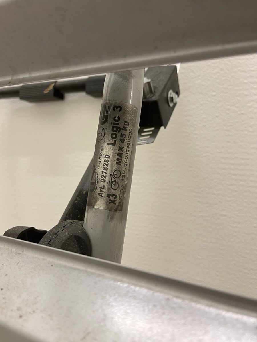 Supporti per biciclette: Fahrradträger Menabo Logic 3 – Usato da Birmenstorf AG venduto da Pischti 1