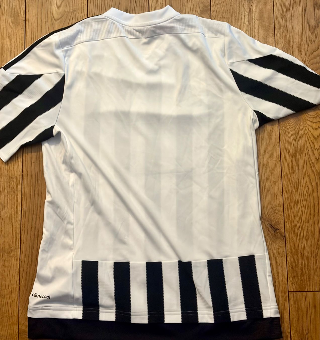 Adidas Trainer, Turnhosen & -trikots: Maillot Juventus – Gebraucht aus Chamoson von mat_d5gg 1