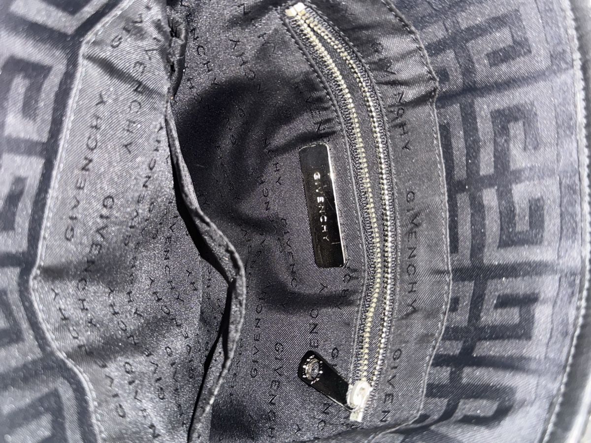 Givenchy Borse da donna: Sac - Givenchy - toile noire monogrammée  – Nuovo (secondo la descrizione) da Neuchâtel venduto da Blek7 6