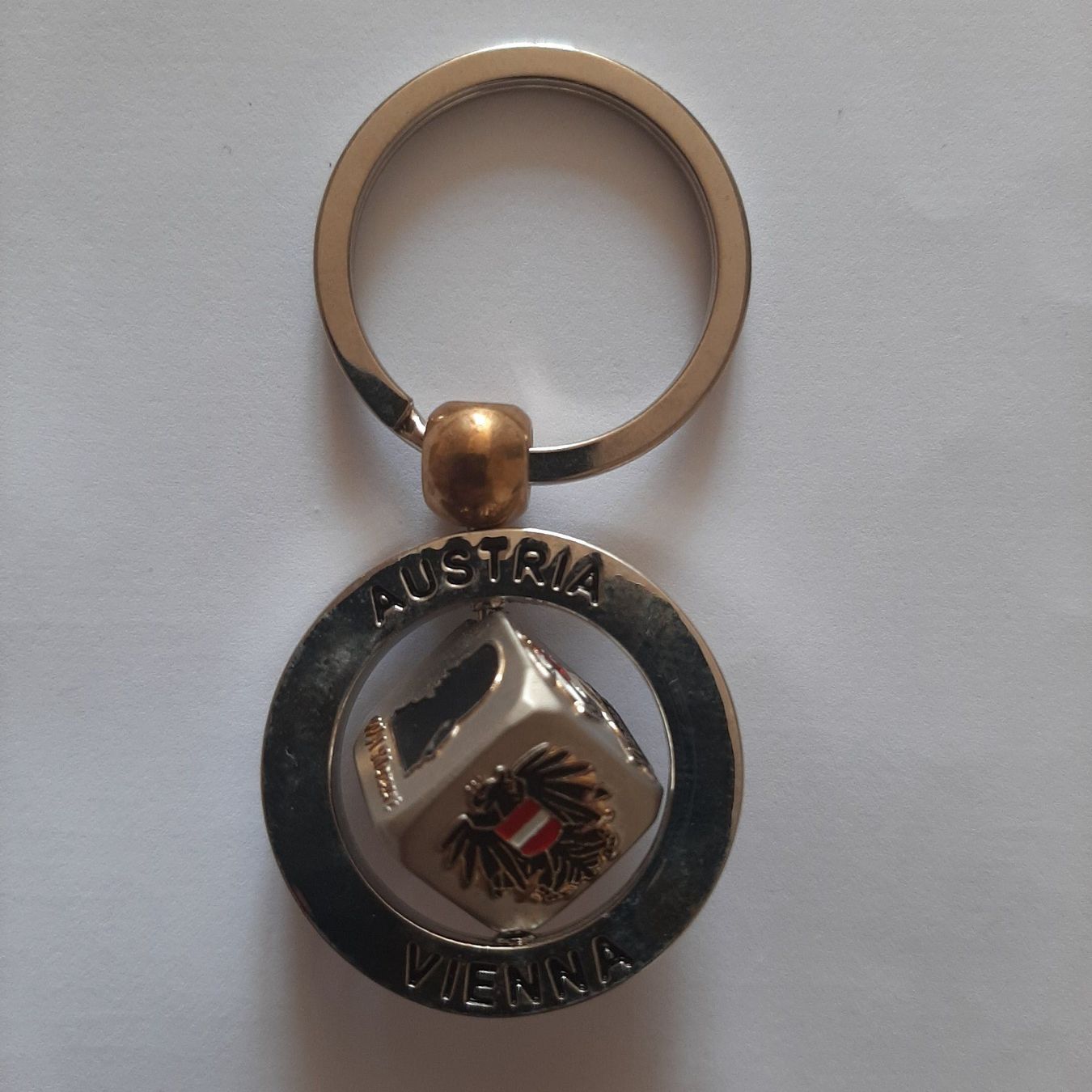 Portachiavi: Porte-clé Austria Vienna – Nuovo e nell'imballaggio originale da Carouge GE venduto da cecob0909 5