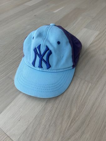 Cap New York Yankees Logo blau/lila Grösse verstellbar 
