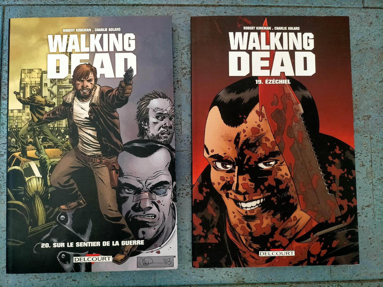 Fumetti: The Walking Dead Comics 19 & 20 (Französisch) – Nuovo (secondo la descrizione) da Meisterschwanden venduto da Boni4