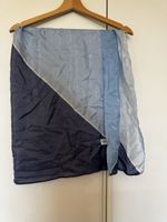 Edler Seidenschal in Blau-Tönen, 100% Seide, Top Zustand!