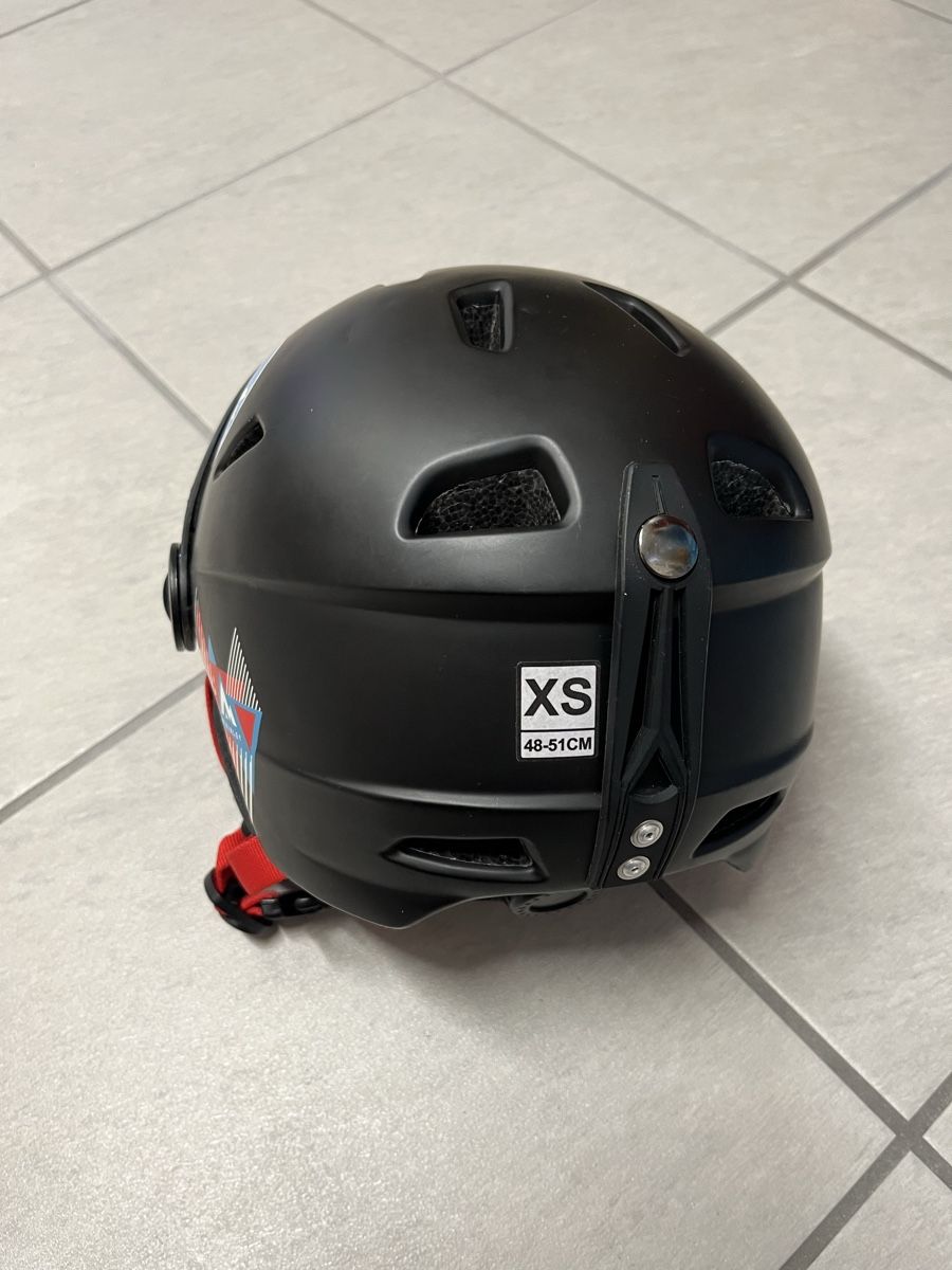 Mckinley Helme: Kinderskihelm mit Visier – Gebraucht aus Büren an der Aare von anj_2tpn 1