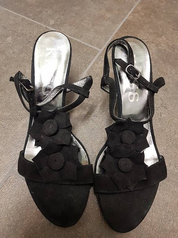 Scarpe da donna: Schuhe von Kess – Usato da Hinterkappelen venduto da S_Ritzkat