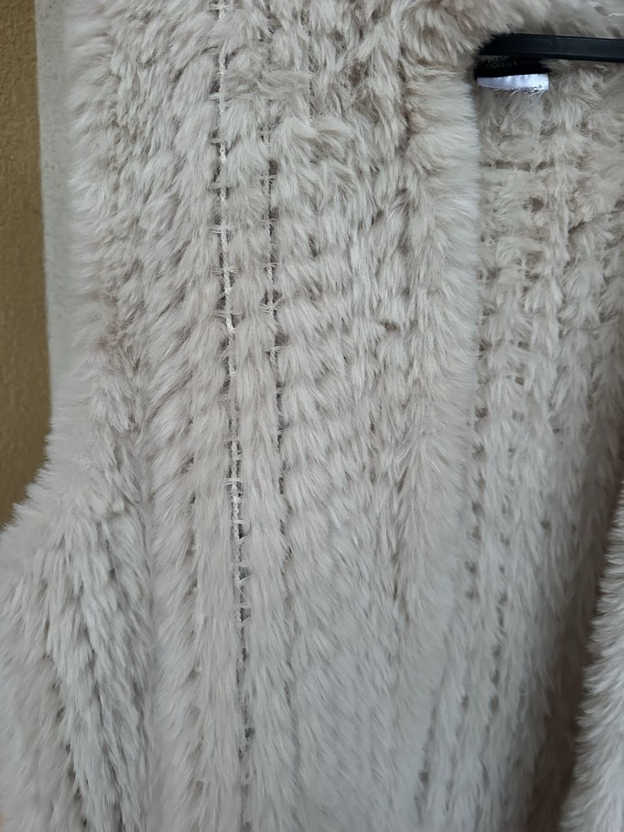 Gilet & Giacche senza maniche: Faux-fur gilet – Usato da Lugano venduto da GGcloset 1