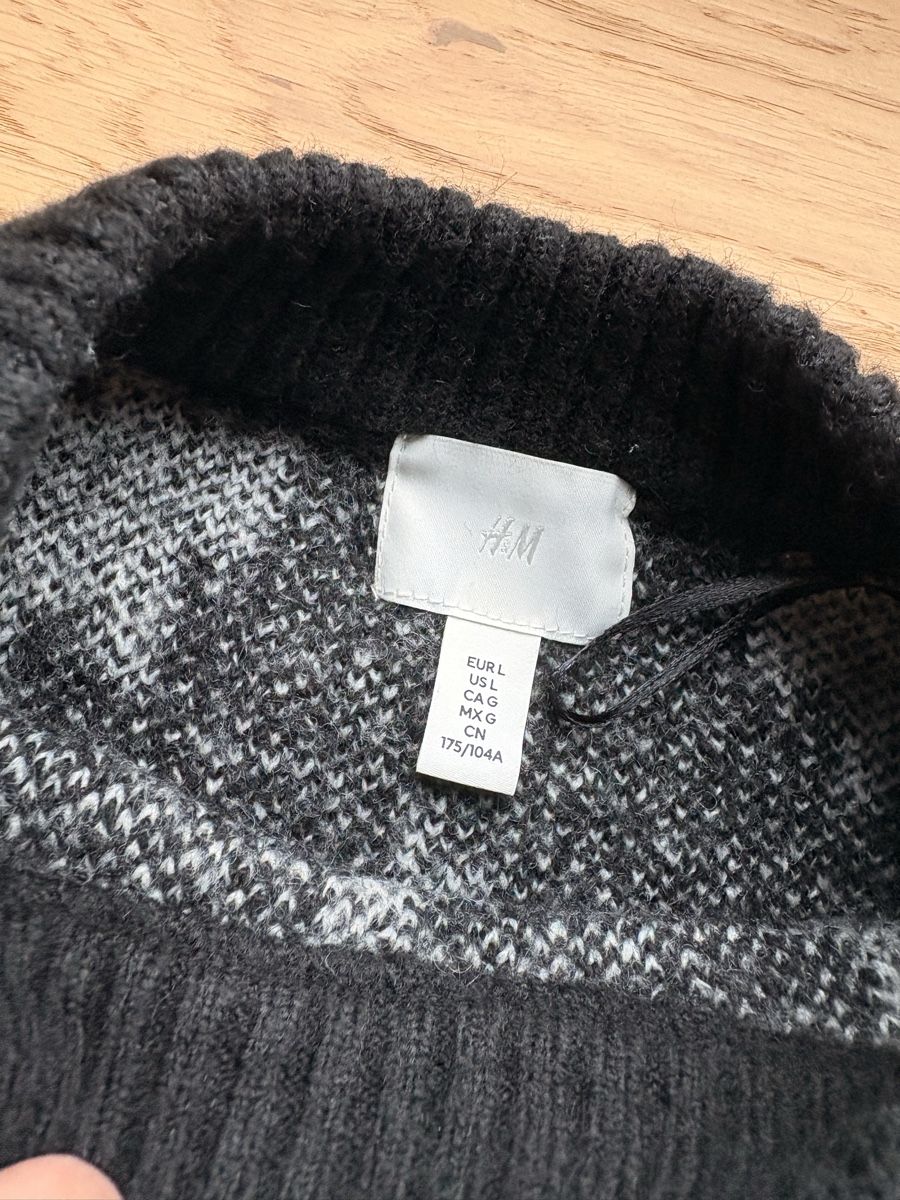Pulls & Sweat-shirts: Wollpullover mit Muster – D'occasion à Lenzburg par glo_25mj 1
