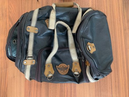 Motorradtasche Weekender mit Regenschutz und Spanngurten