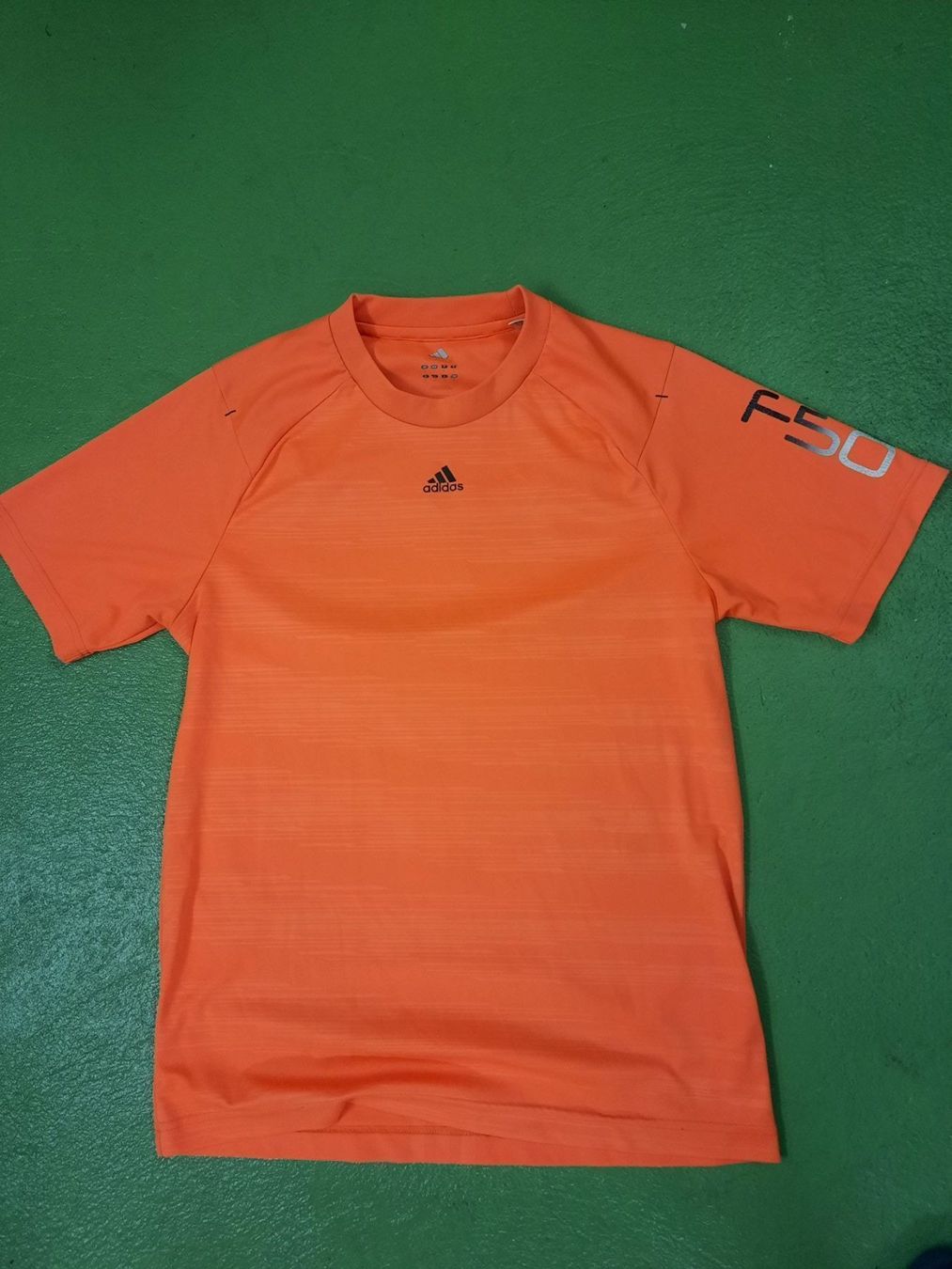 Maillots de corps & Pantalons: Adidas Trikot – D'occasion à Niederglatt ZH par Bobsli