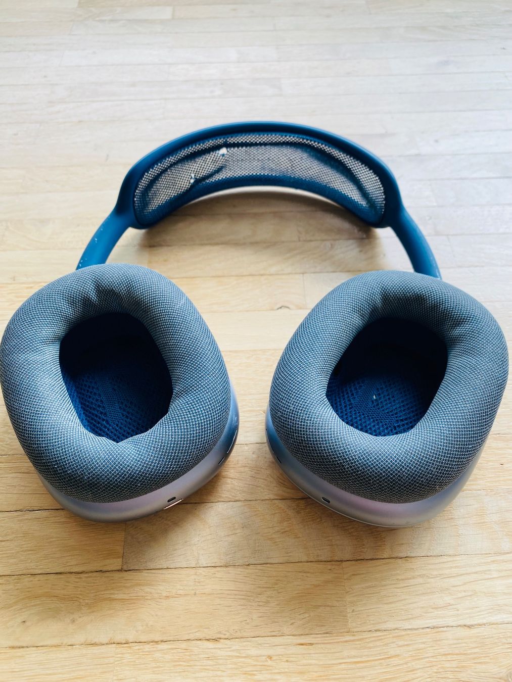 Apple Cuffie: Apple AirPod Max Kopfhörer A2096 – Usato da Zürich venduto da dennisbooker2001 2