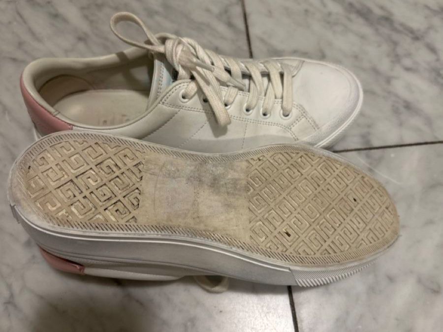 Givenchy Damenschuhe: Givenchy Sneaker Leder weiss rosa Grösse 37 getragen – Gebraucht aus Zürich von shoppingmandy 4
