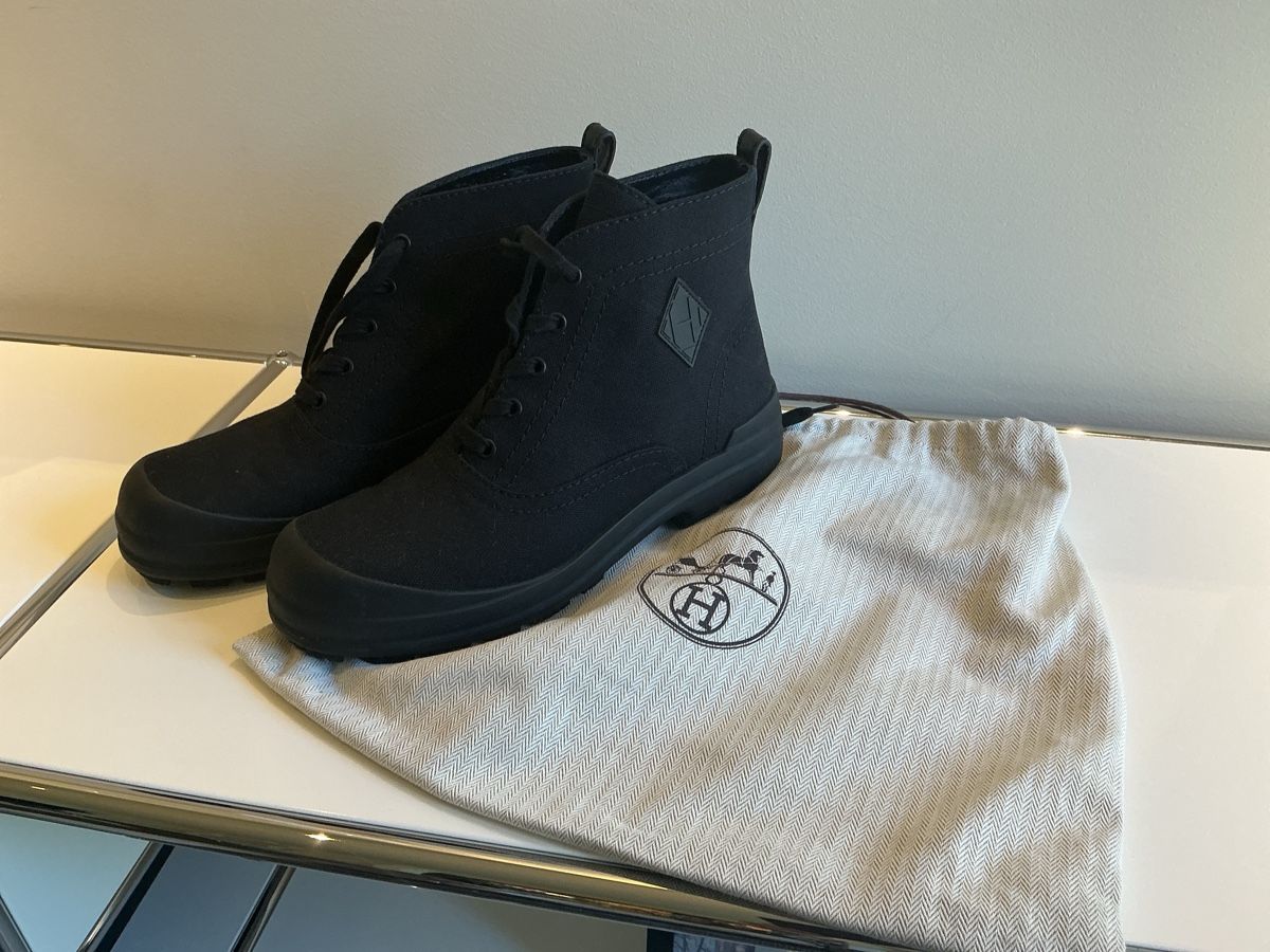 Hermès Scarpe da donna: High Top Sneakers von Hermès – Nuovo (secondo la descrizione) da Zürich venduto da lukasg.meier