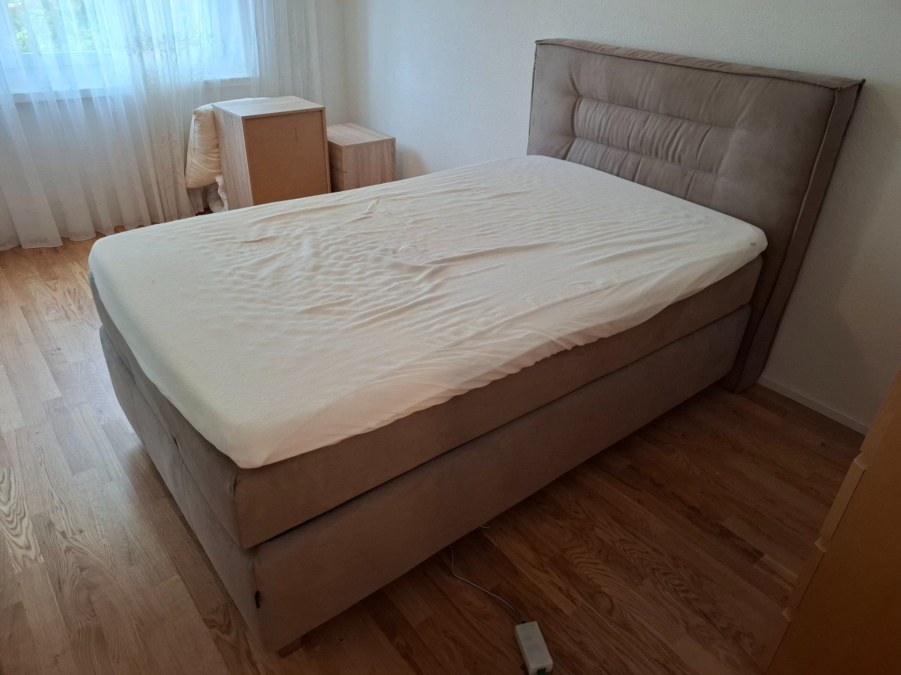 Letti: Boxspringbett (elektronisch verstellbar) – Usato da Zürich venduto da Theburrenclan 2