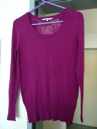 Schicker Pullover mit Spitzenrücken Grösse L