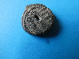 uralte arab.-islamische Bronzemünze  2.23 g