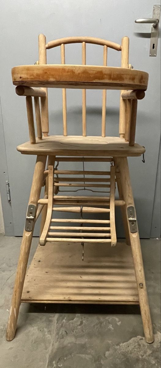 Chaises hautes: Kinderhochstuhl – D'occasion à Chur par Tobina