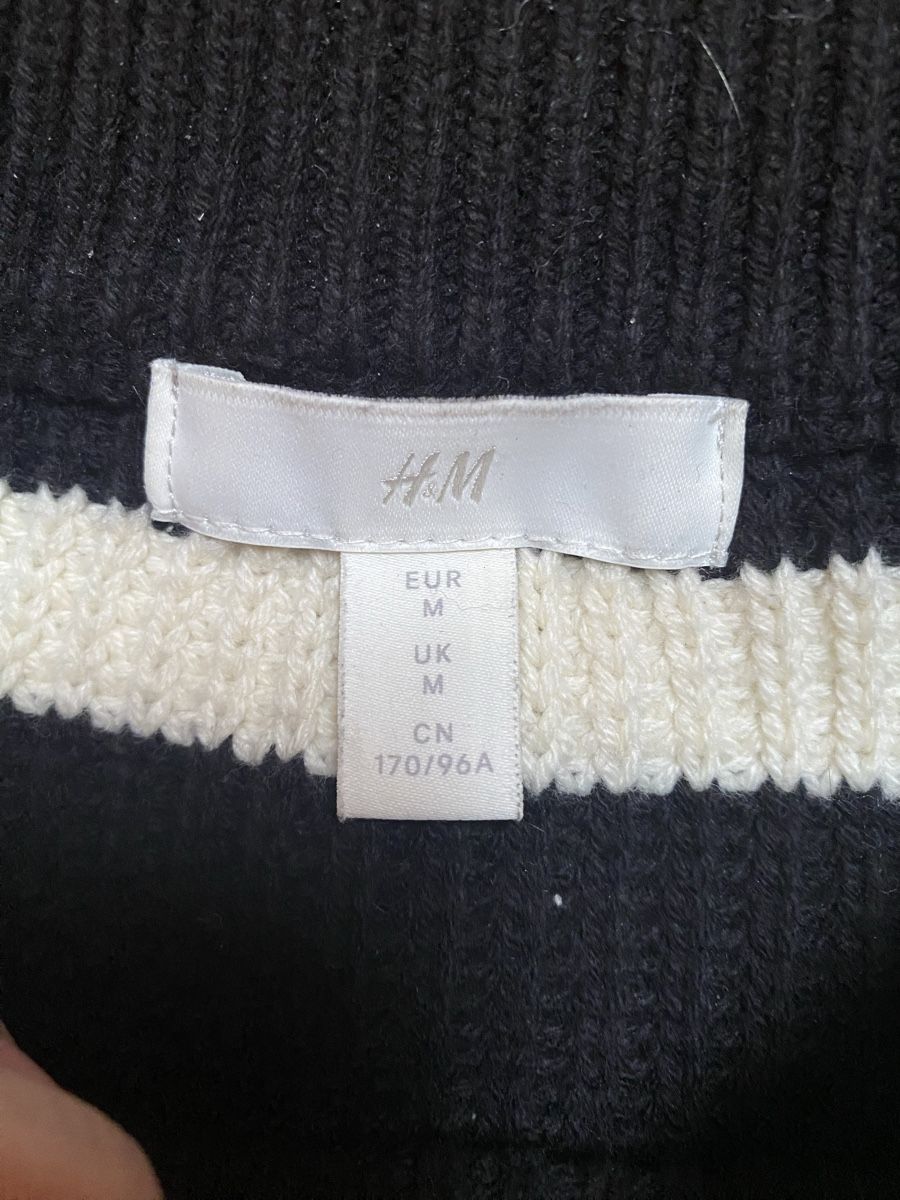 H&M Maglioni & Felpe: Pull H&M noir et blanc M – Usato da Epagny venduto da nie_n5yb 1